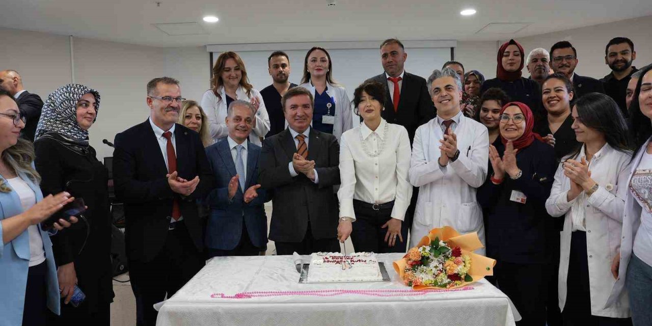 Mengücek Gazi Hastanesi’nde "Ebeler ve Hemşireler Haftası" kutlandı