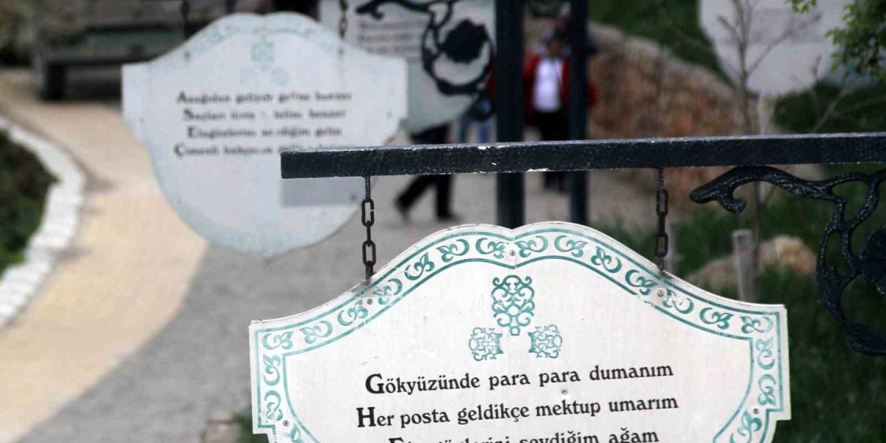 Kemaliye’nin duygu yüklü manileri Apçağa’da yaşatılıyor