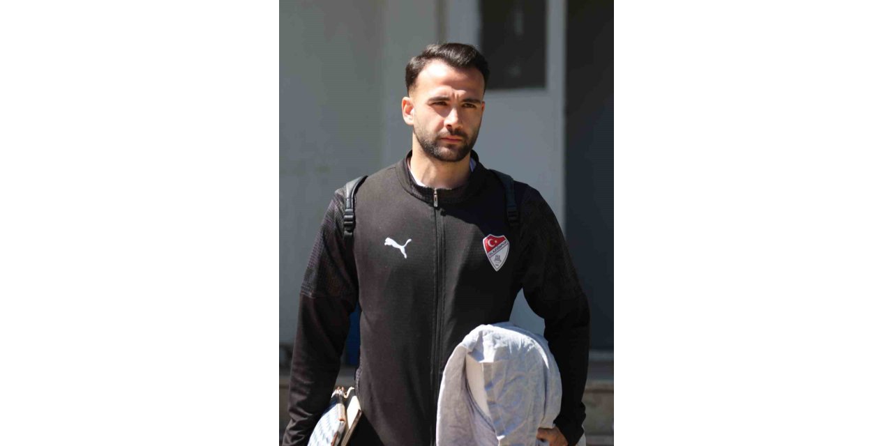 Elazığsporlu futbolcular Ömer ve Furkan: "Hakkınızı helal edin"
