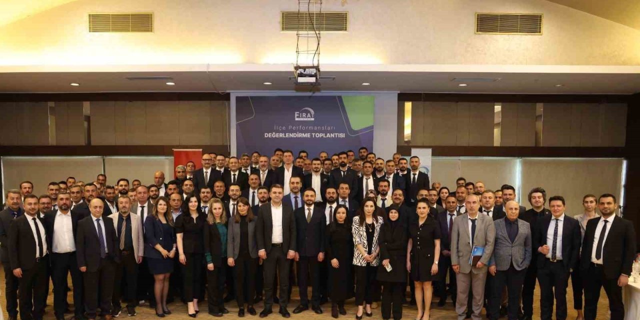 Fırat EDAŞ başarılı ilçe performanslarını ödüllendirdi