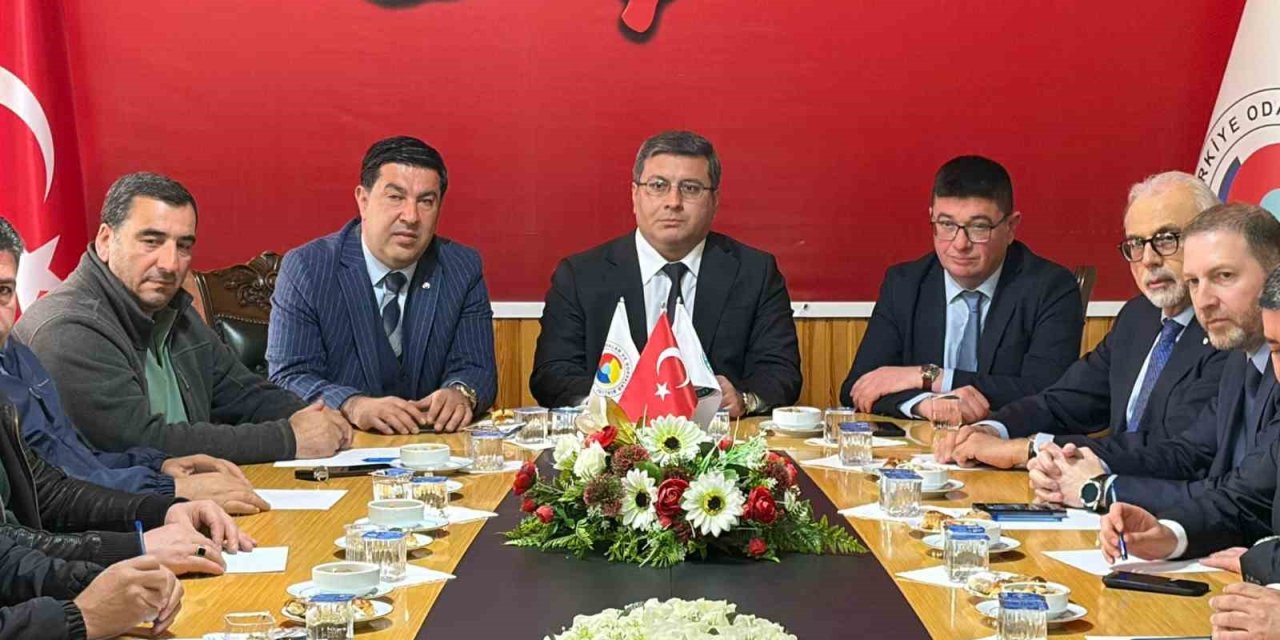 Kars TSO’da kritik zirve: Gündemde yatırım, ticaret ve Kars-Bakü uçuşları vardı