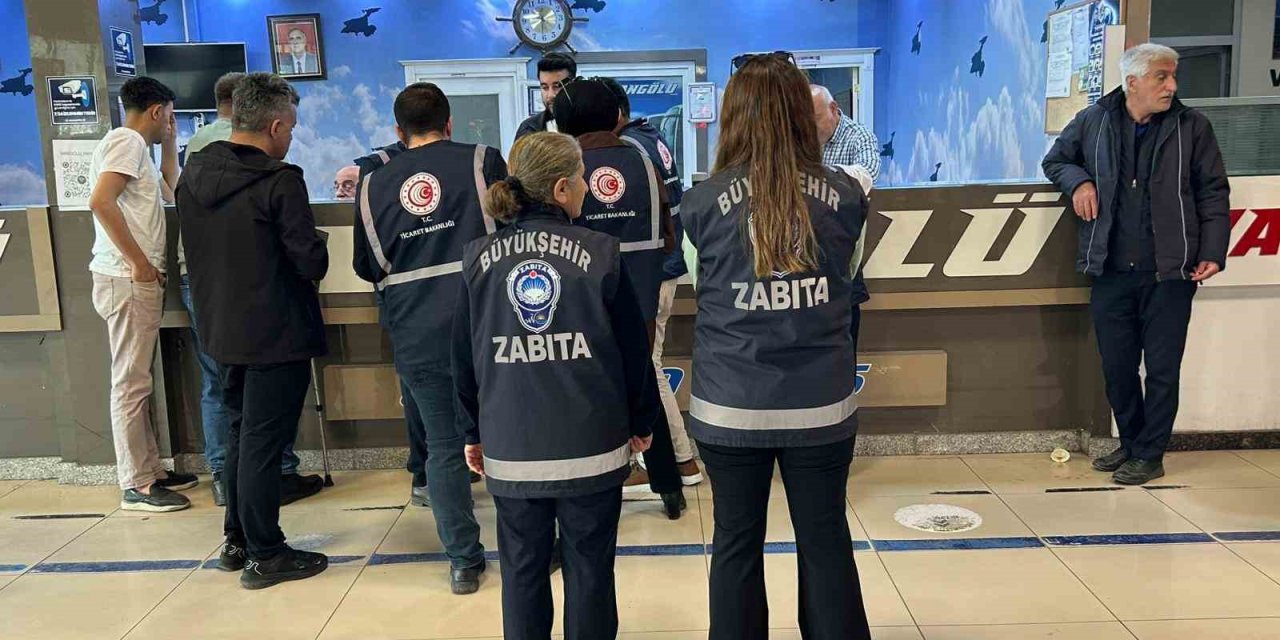 Van’da bayram öncesi otobüs terminallerinde bilet denetimi