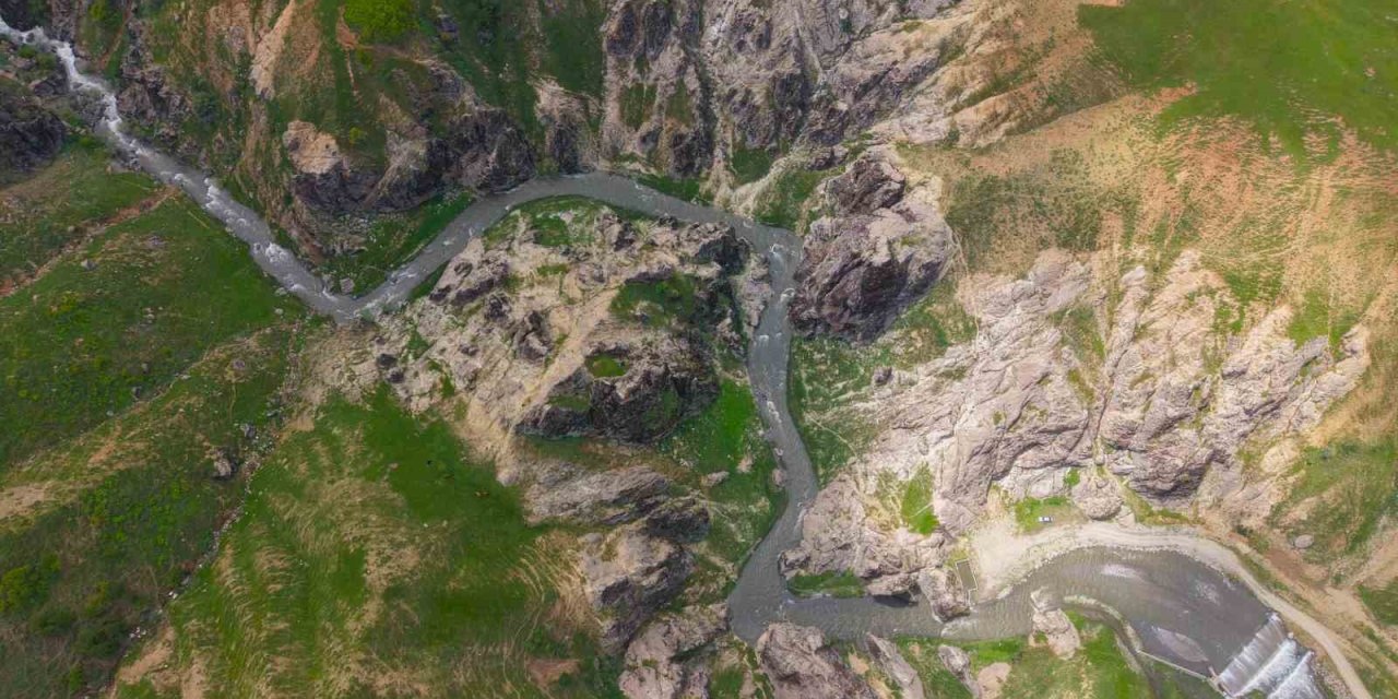 Muş’un saklı cenneti Kızılağaç Kanyonu doğaseverleri bekliyor