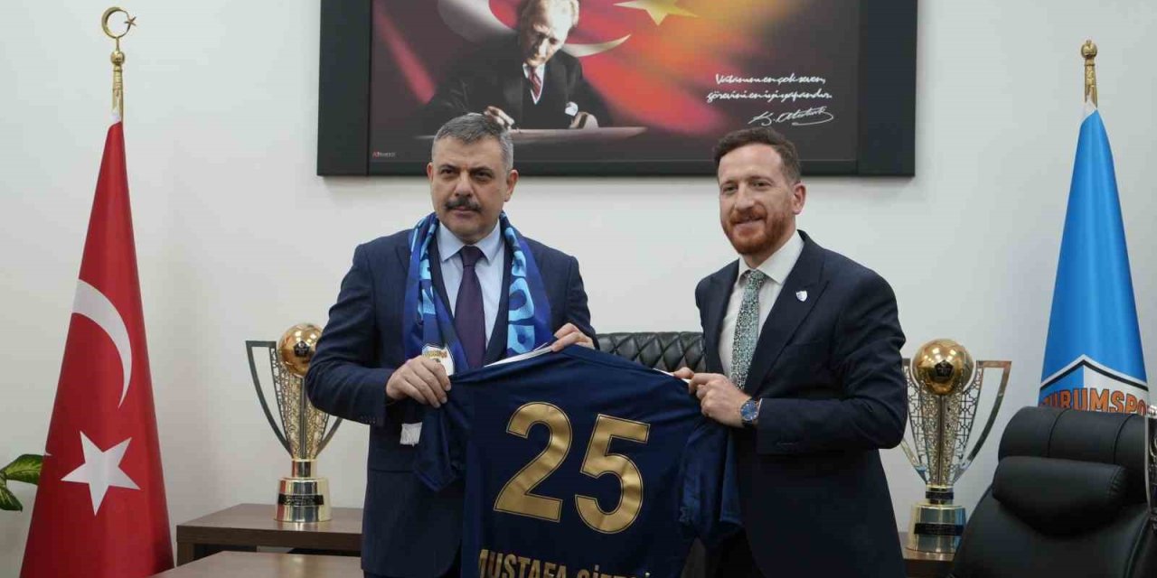 İçişleri Bakanı Çiftçi’den Erzurumspor’a tebrik ziyareti