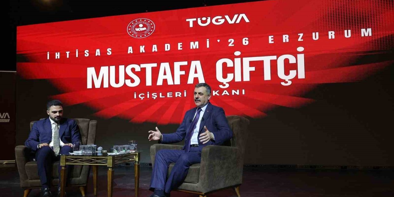 Bakan Çiftçi, Erzurum’da TÜGVA’nın İhtisas Akademi Programı’na katıldı