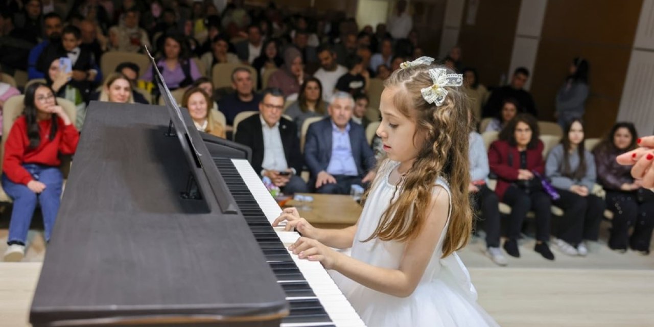 Ardahan’da sanat rüzgarı