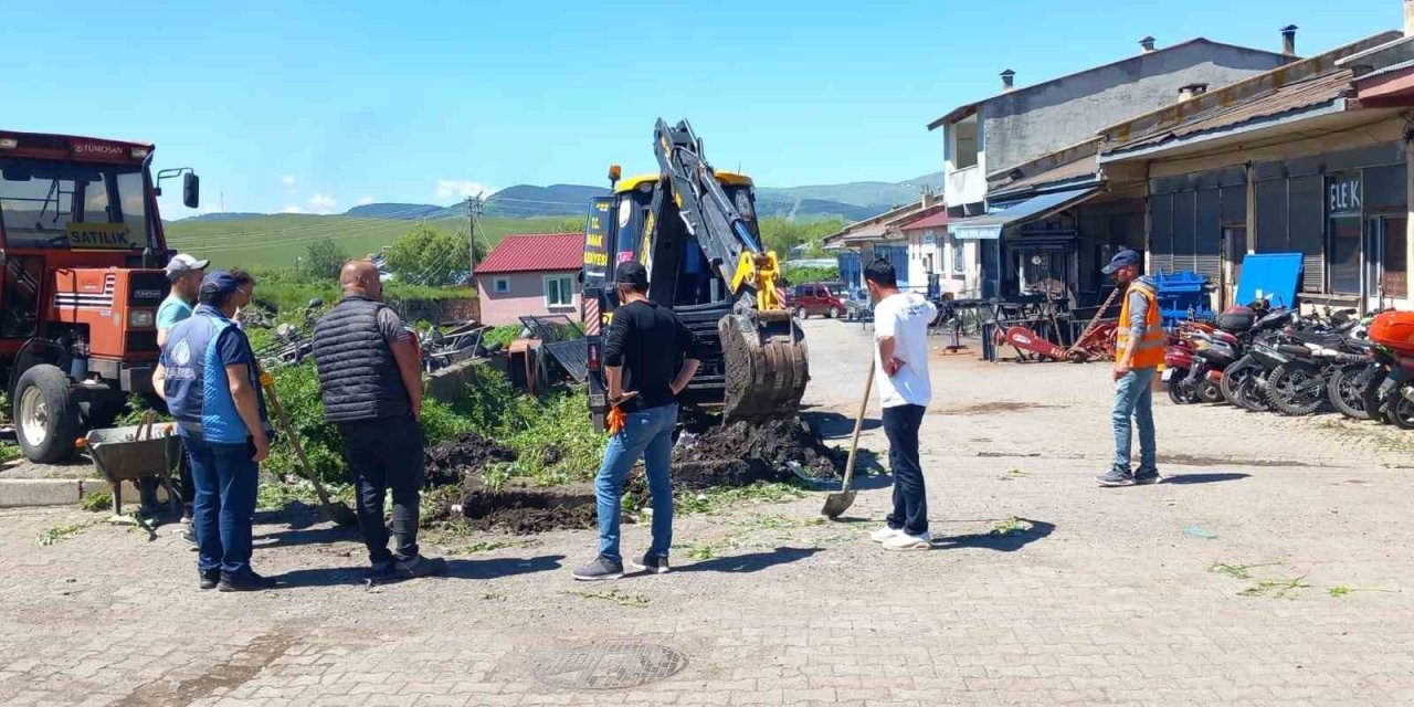 İlçede doğalgaz altyapı çalışmaları devam ediyor