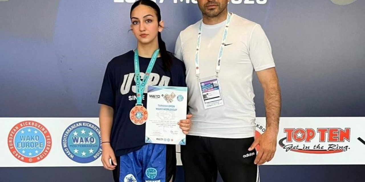 Erzincanlı sporculardan kick boksta uluslararası başarı