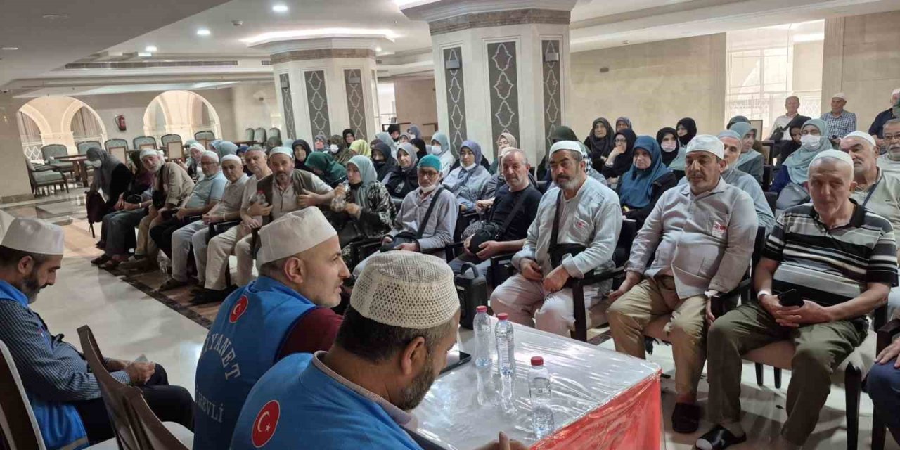 Erzincanlı hacı adaylarına Arafat vakfesi eğitimi