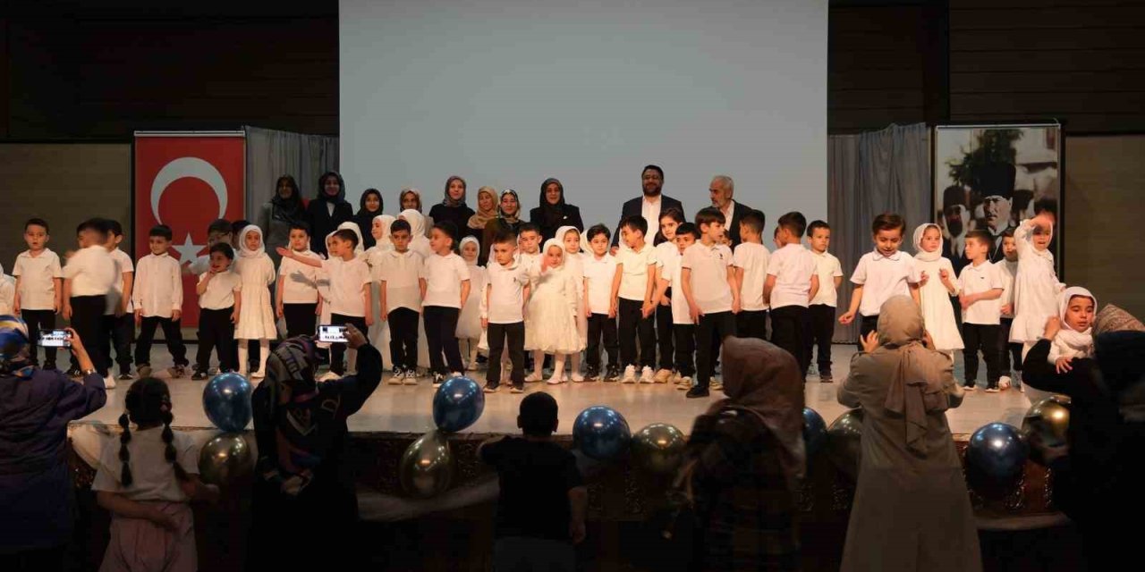 4-6 yaş Kur’an kursunda mezuniyet coşkusu