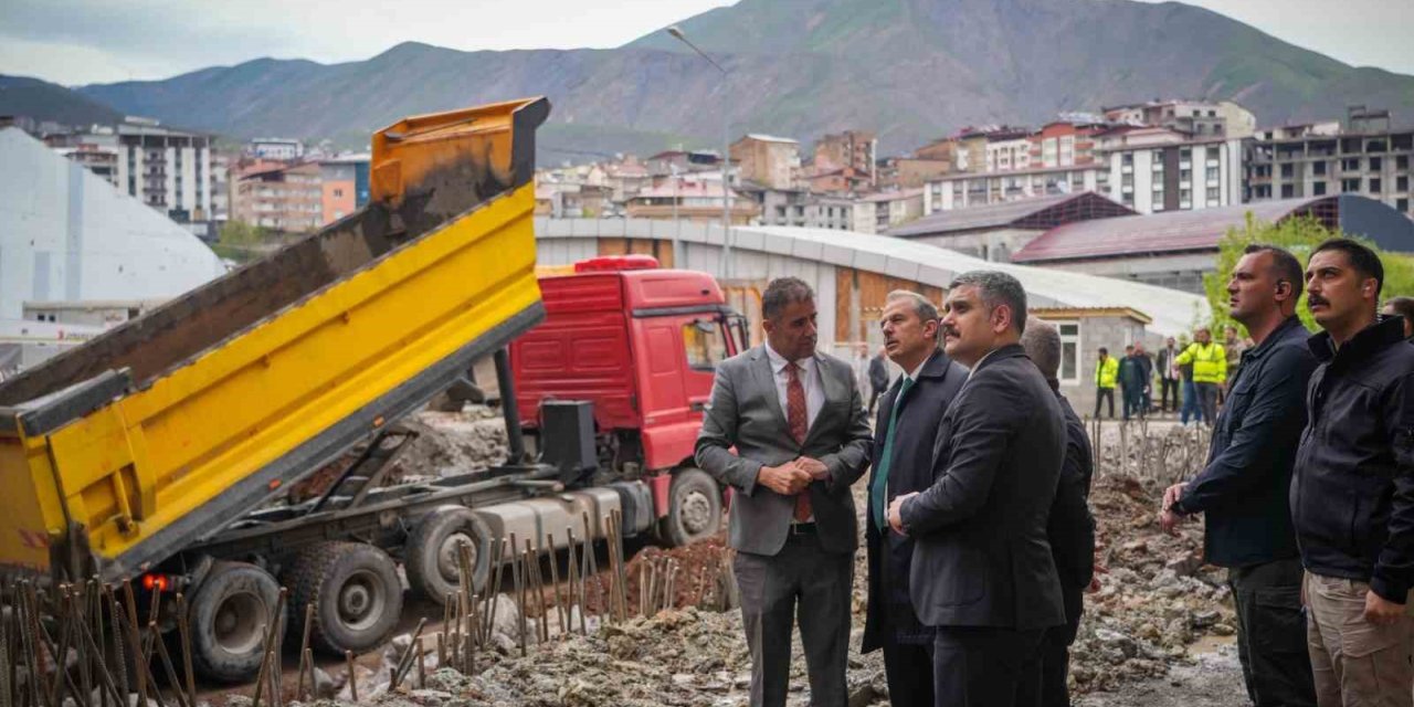 Hakkari’de 6 bina tahliye edildi