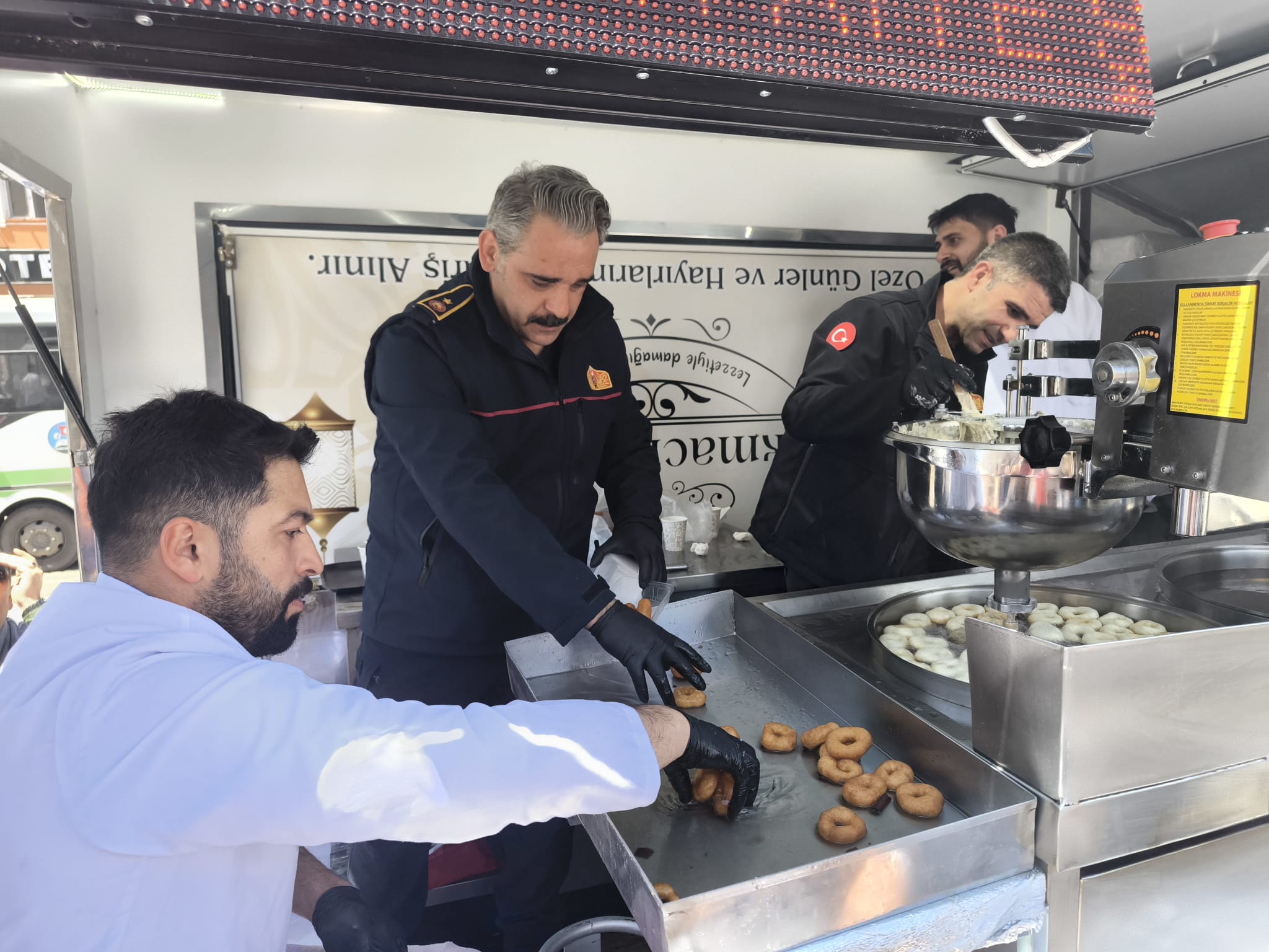 Kars'ta İtfaiye Şehitleri Unutulmadı