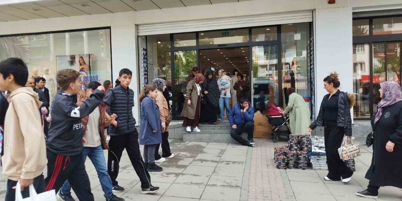 Muş’ta bayram alışverişi yoğunluğu