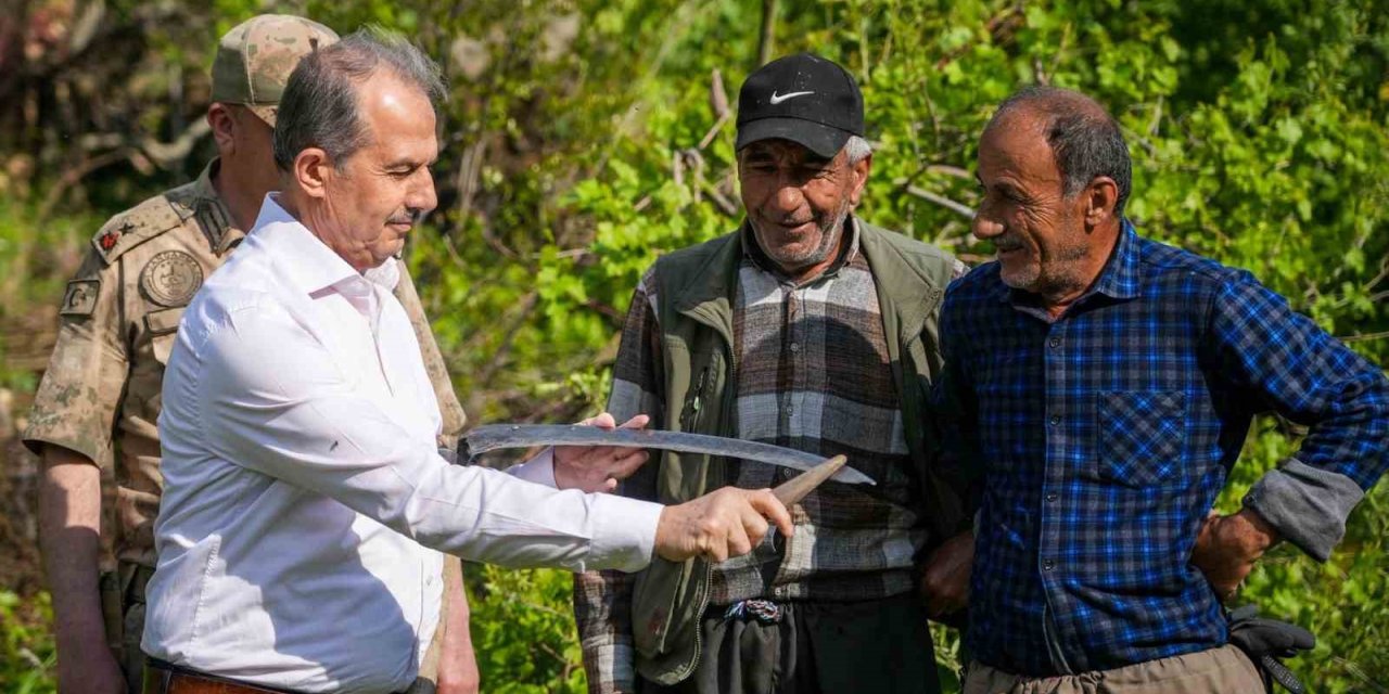 Vali Taşyapan, Kazan Vadisi’nde halkla buluştu