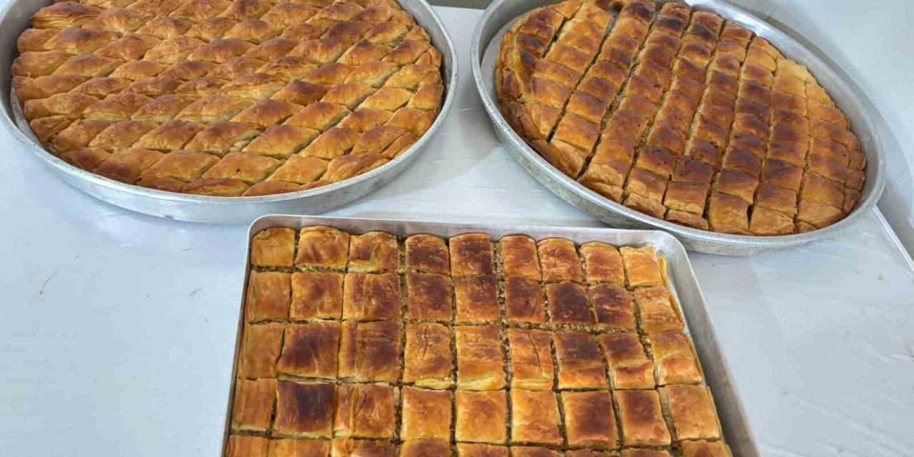 Ağrı’da bayram öncesi evlerde baklava mesaisi başladı
