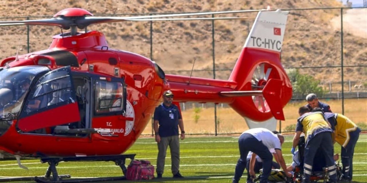 Malatya’da ambulans helikopter 82 yaşındaki hasta için havalandı