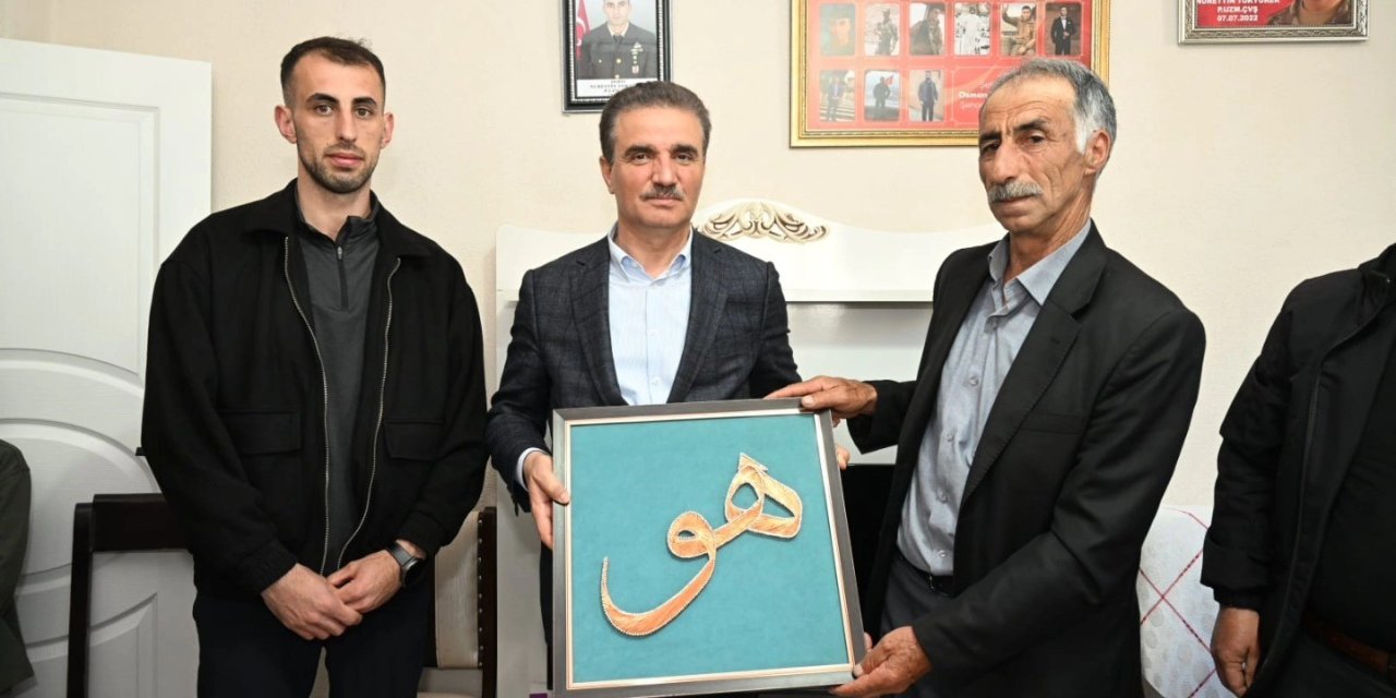 Şehit ailelerine bayram ziyareti