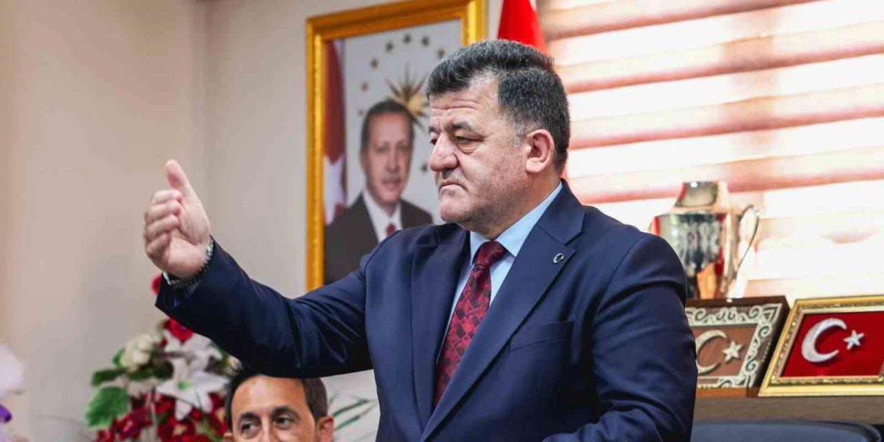 Kulüpte imza yok, sosyal medyada milyonlar konuşuluyor
