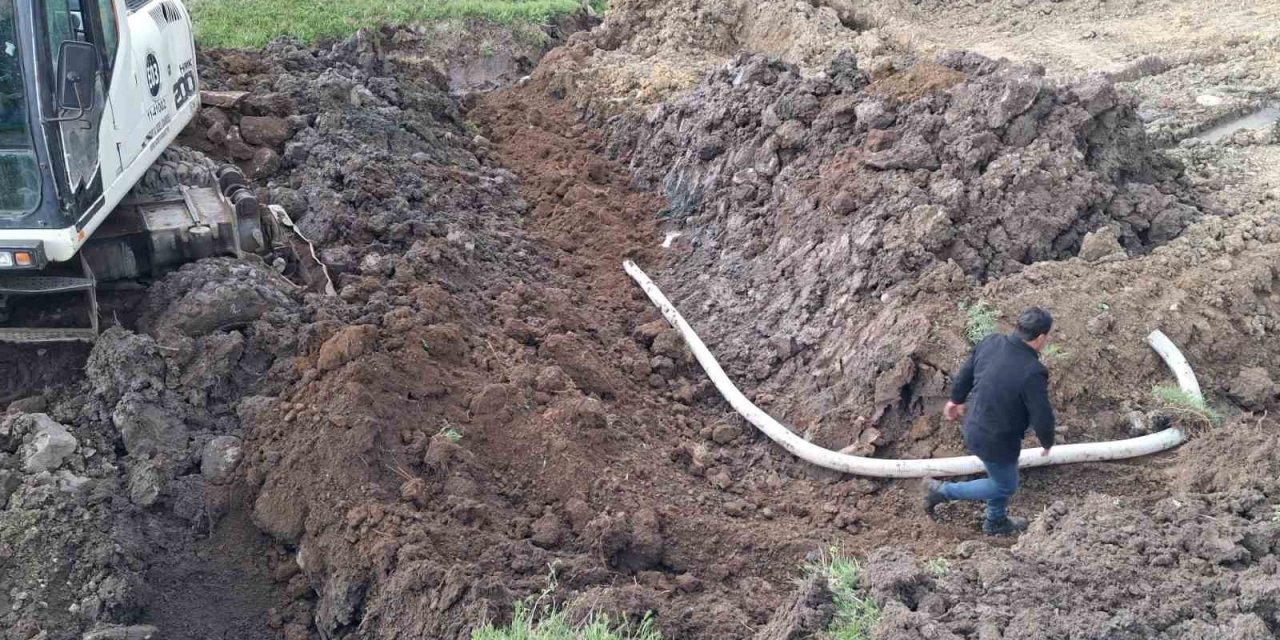 Iğdır’da yayla ve köy yollarında çalışmalar sürüyor