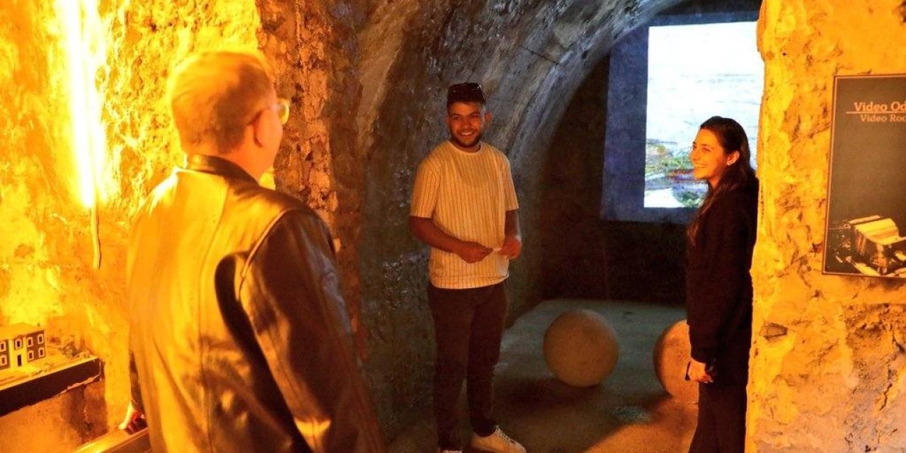 Vali Polat bu kez rehber oldu: Kars’ı adım adım anlattı, Peynir Müzesi’ni gezdirdi