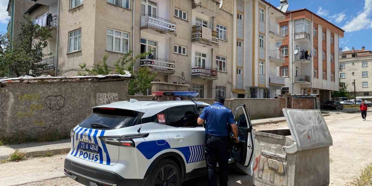 Elazığ’da 2’inci kattan düşen 5 yaşındaki çocuk yaralandı