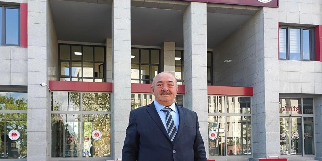 Erzurum Adliyesi’nde vefa dolu veda: 45 yıllık hizmetin ardından emekliye ayrıldı
