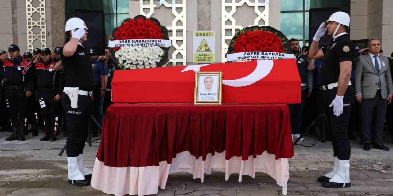 Kanser nedeniyle hayatını kaybeden polis memuru son yolculuğuna uğurlandı