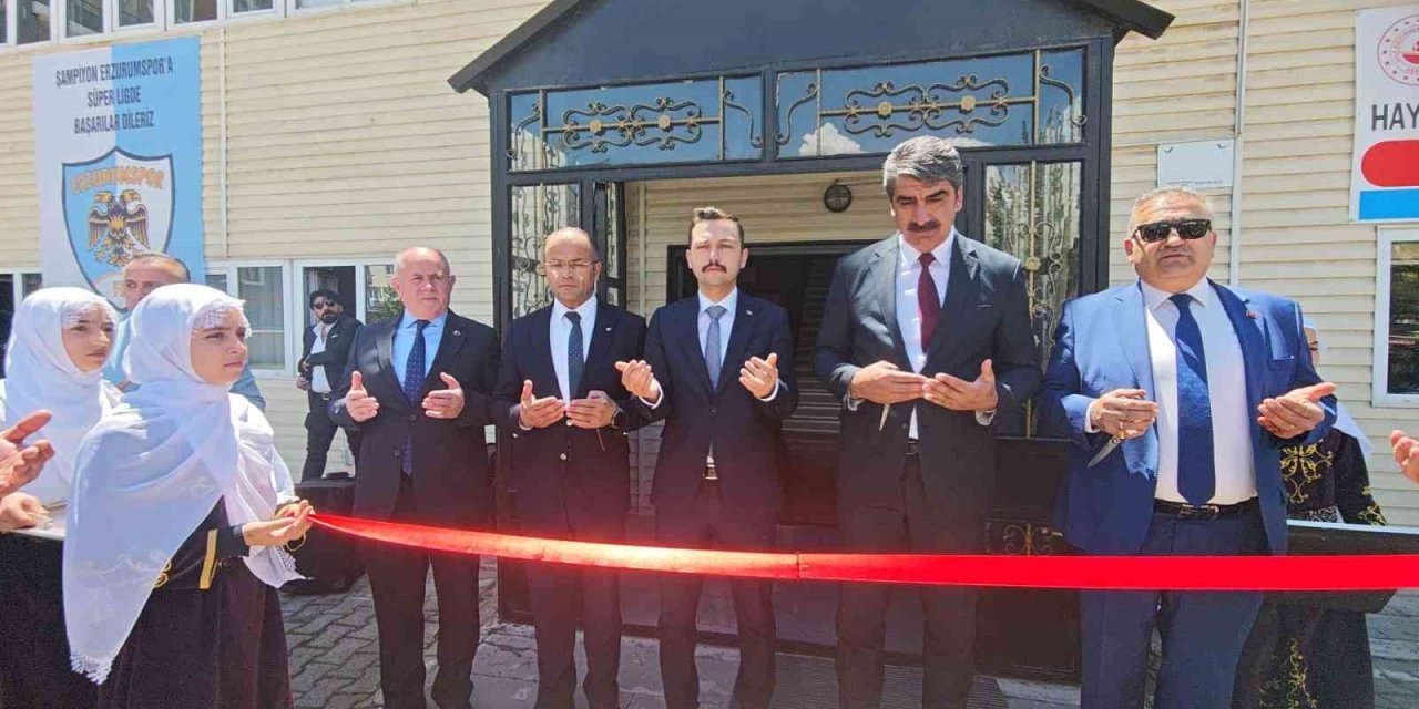 Aşkale’de hayat boyu öğrenme haftası sergisi açıldı