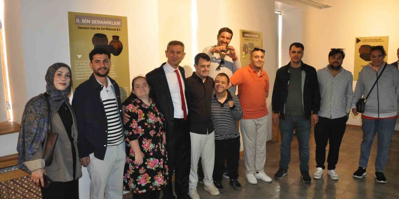 Özel bireylerden Muş Müzesi’ne ziyaret