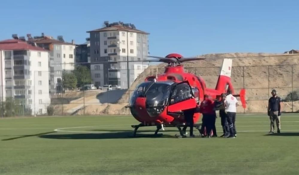 Malatya'da ambulans helikopter 66 yaşındaki hasta için havalandı