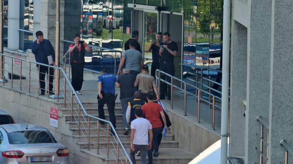 Zonguldak'ta evlilik vaadiyle 10 milyon liralık dolandırıcılık şüphelileri yakalandı