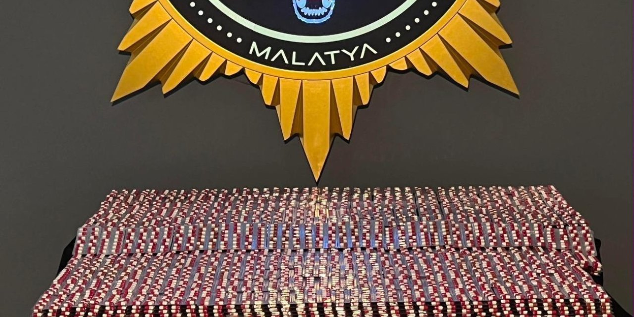 Malatya’da takside 28 bin sentetik ecza ele geçirildi