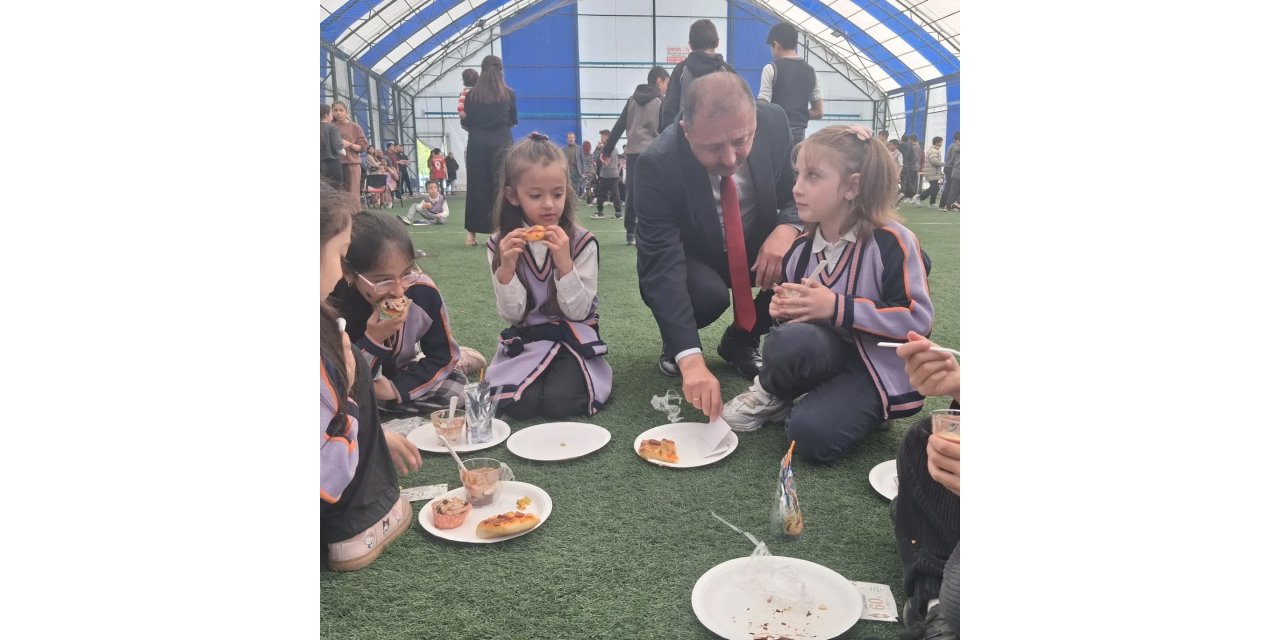 Çıldır’da "Yıl Sonu Tatlı Şenliği" düzenlendi