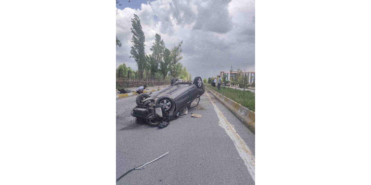 Patnos’ta trafik kazası: Araç takla attı, sürücü yaralandı