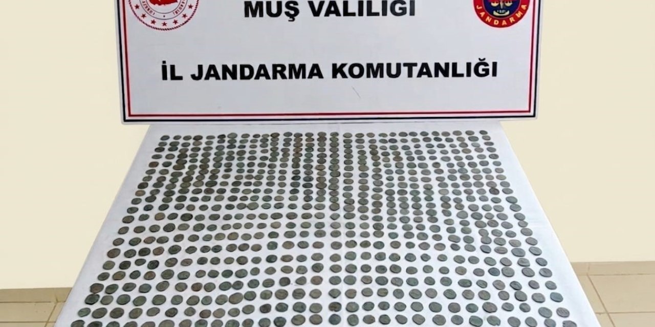 Muş’ta 749 adet tarihi sikke ele geçirildi