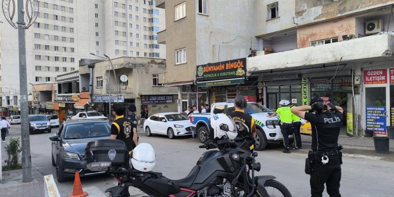 Kurtalan’da trafik denetimi: 20 motosiklet yediemine çekildi, 60 araca ceza kesildi