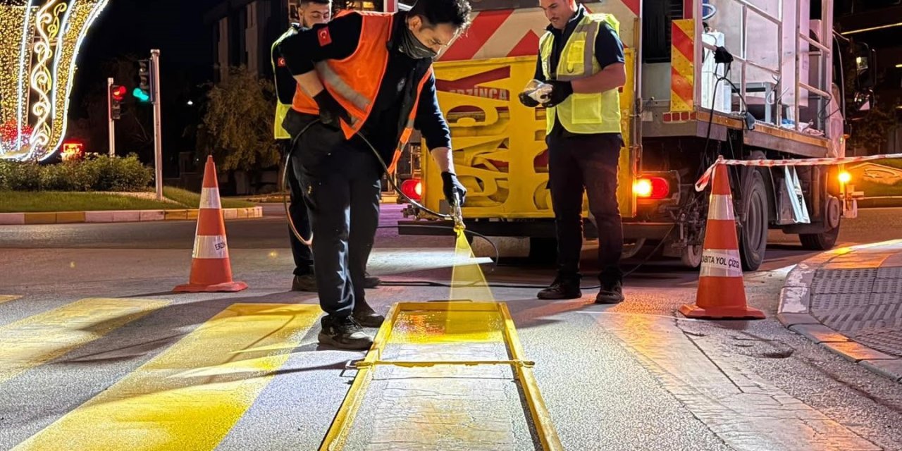 Erzincan’da yol çizgileri yenileniyor