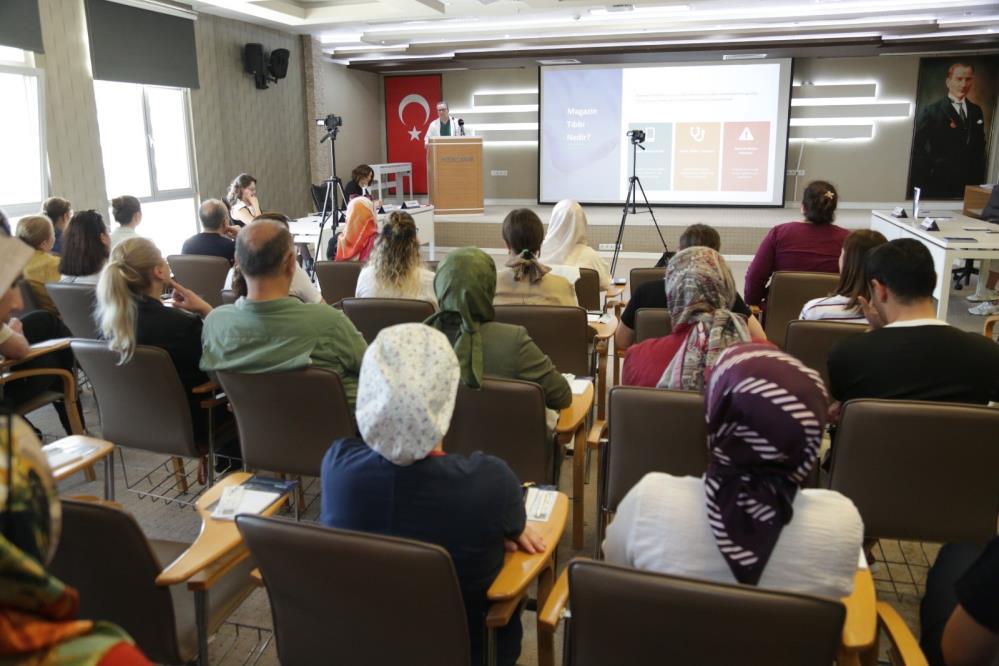 Bir Tıkla Gelen Tehlike: Yanlış Bilgi Sağlığı Vuruyor