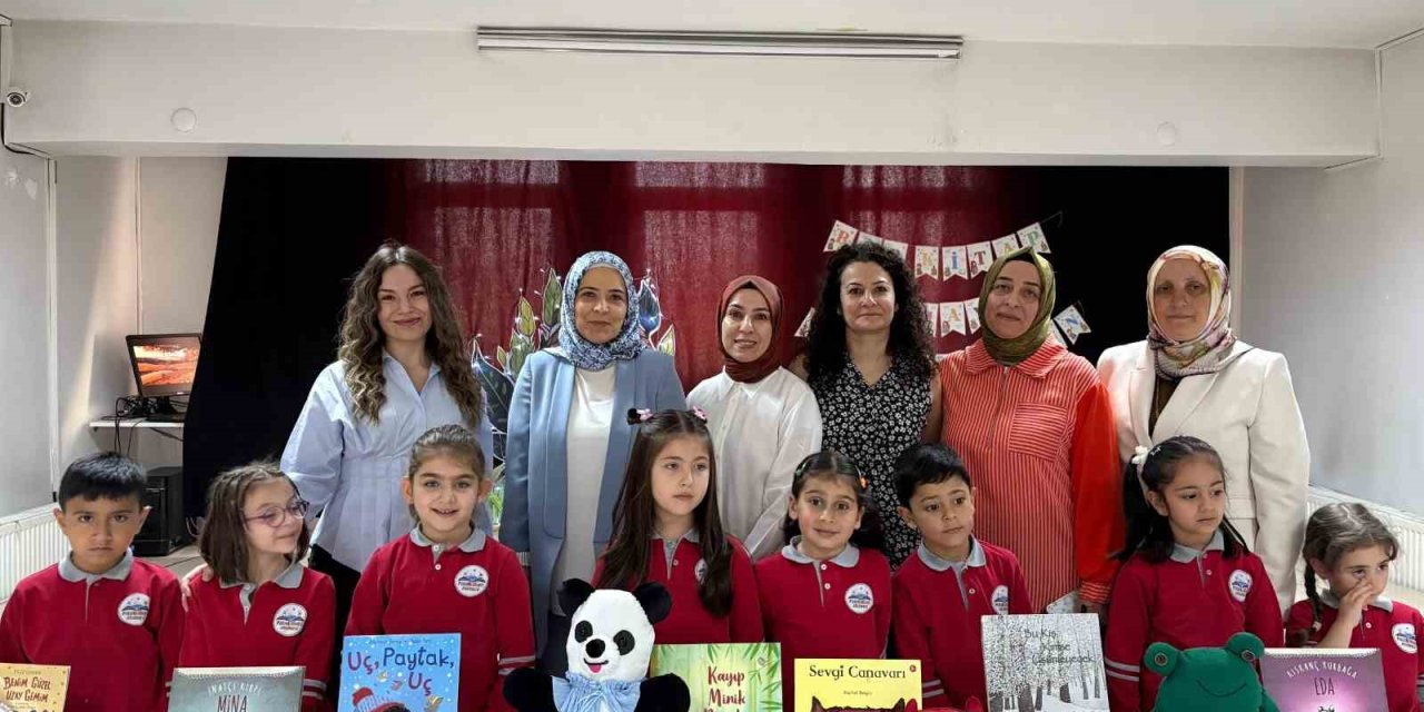 Miniklerin hayal dünyası sergiye dönüştü