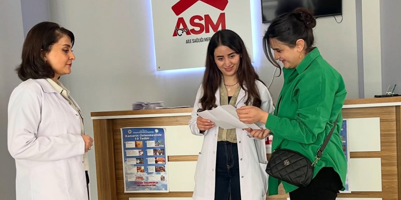Yüksekova’da vatandaşlara yönelik cilt kanseri farkındalık etkinliği düzenlendi