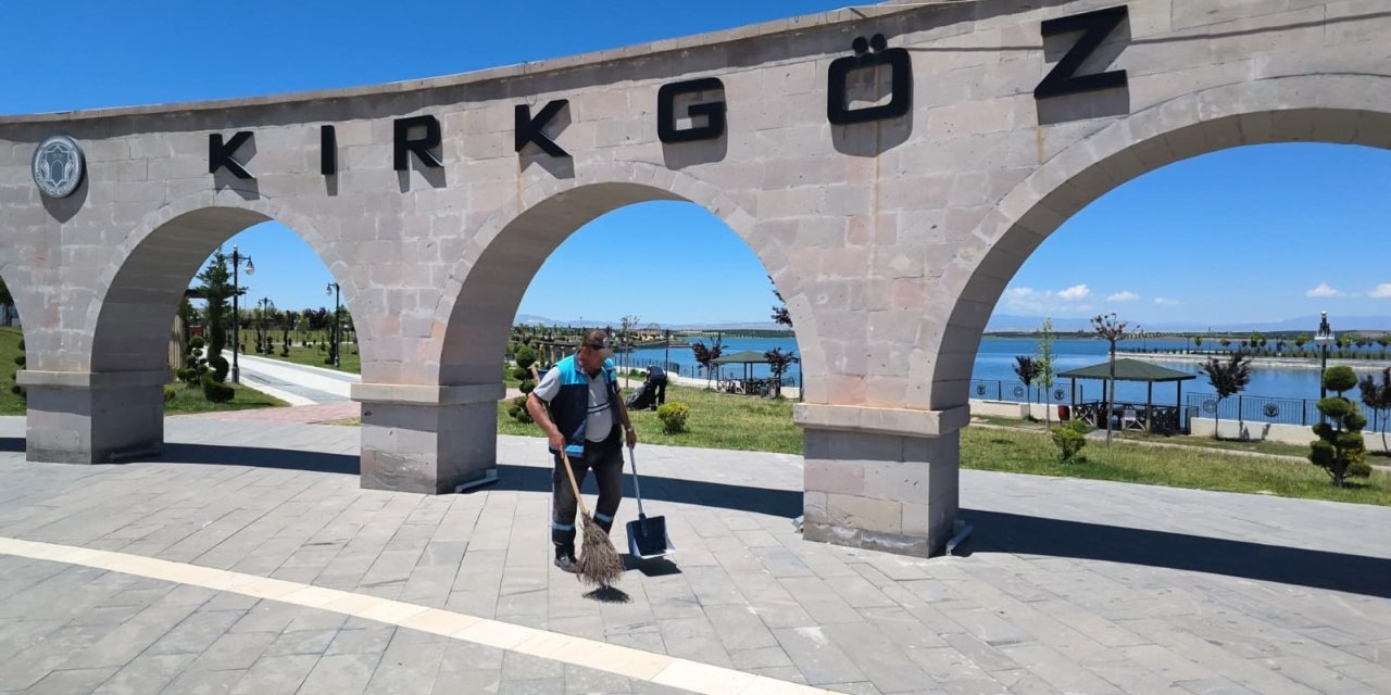 Battalgazi Belediyesi’nden Kırkgöz Sahil Parkı’nda temizlik çalışması