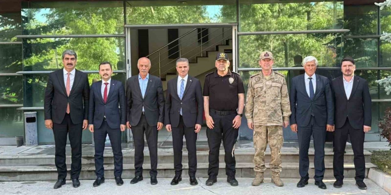 Erzurum protokolünden Aşkale Çimento’ya ziyaret