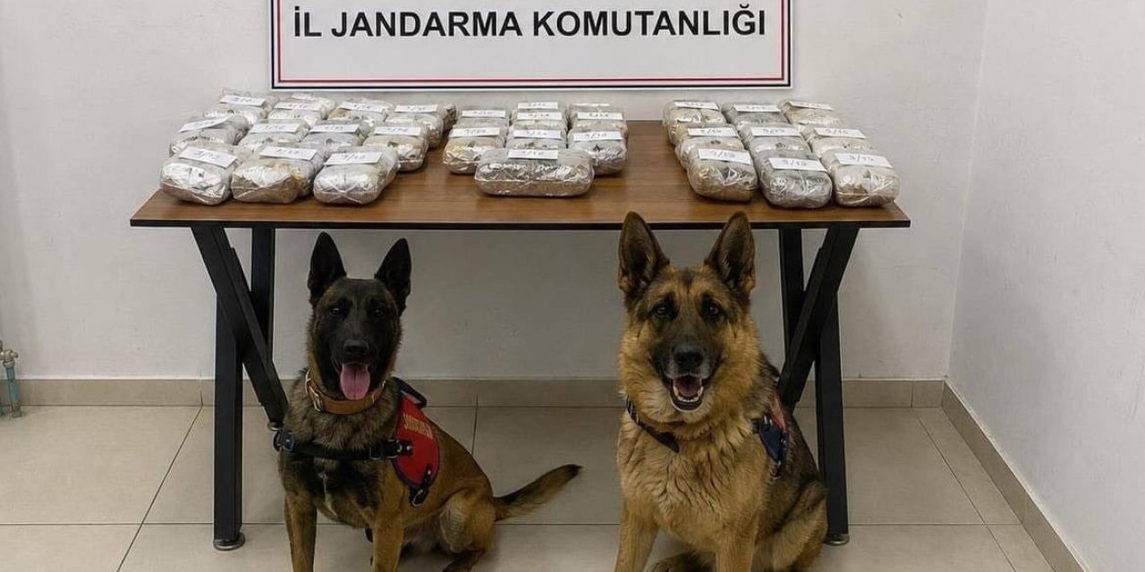 Hakkari’de 21 kilo 650 gram toz esrar ele geçirildi