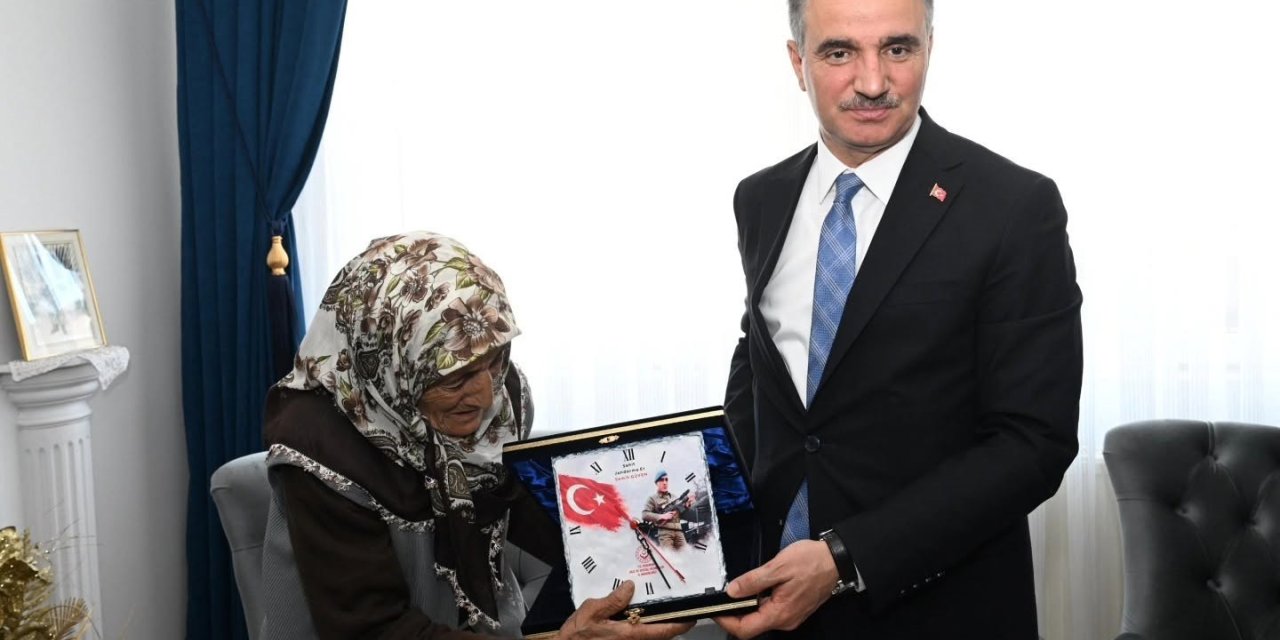 Vali Baruş’tan vefa