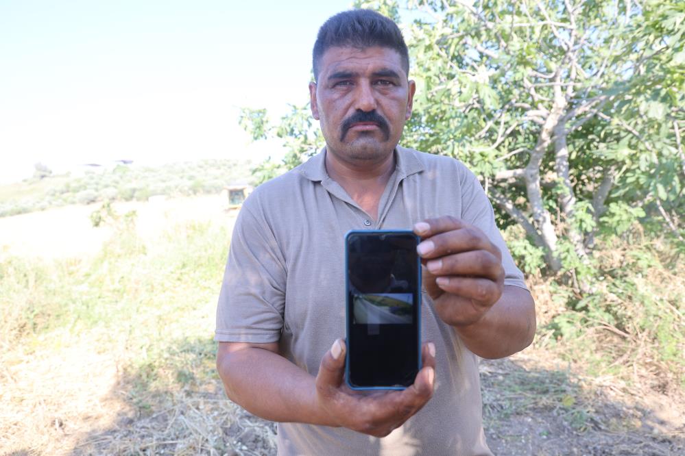 Traktörün pulluğuna takılarak ölümle burun buruna gelen çiftçinin korku dolu anları kamerada