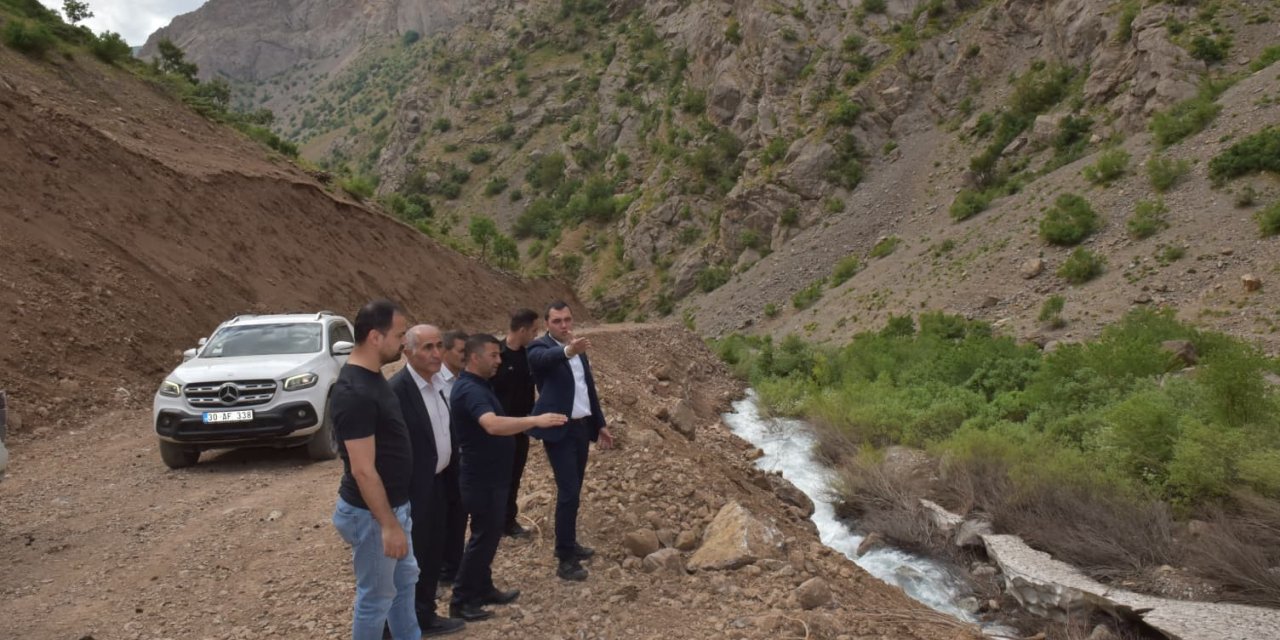 Cilo ve Sat Dağları Milli Parkı yolunda asfalt hazırlığı