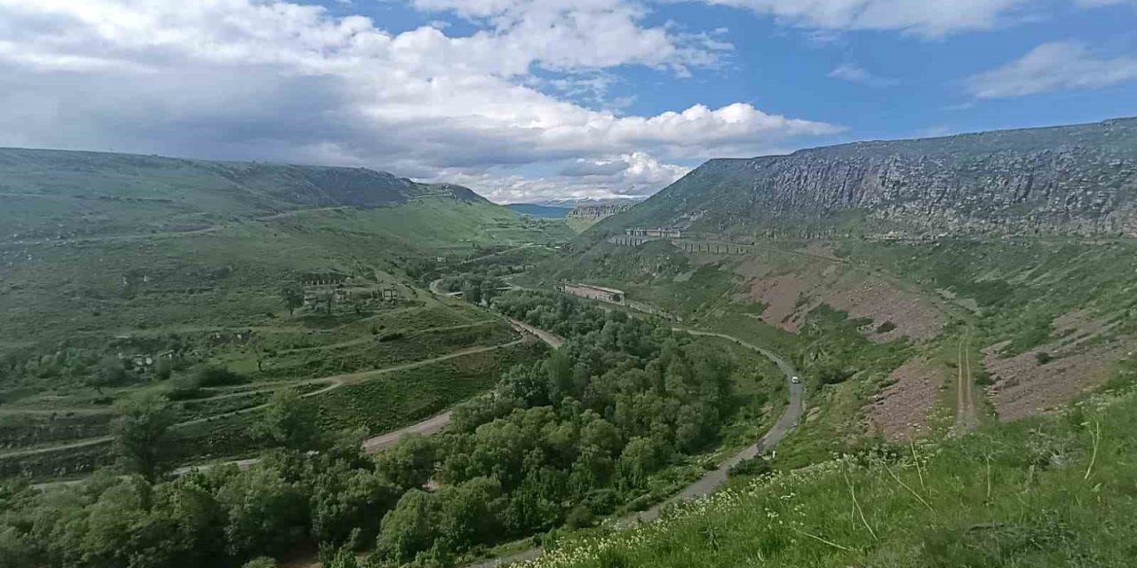 Dereiçi Kanyonu Kars turizmine kazandırılıyor: Atıl alan yaşam ve turizm merkezi olacak