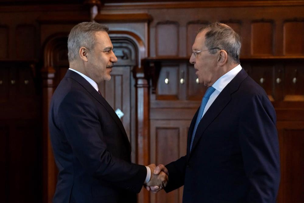 Bakan Fidan, Lavrov ile baş başa görüştü