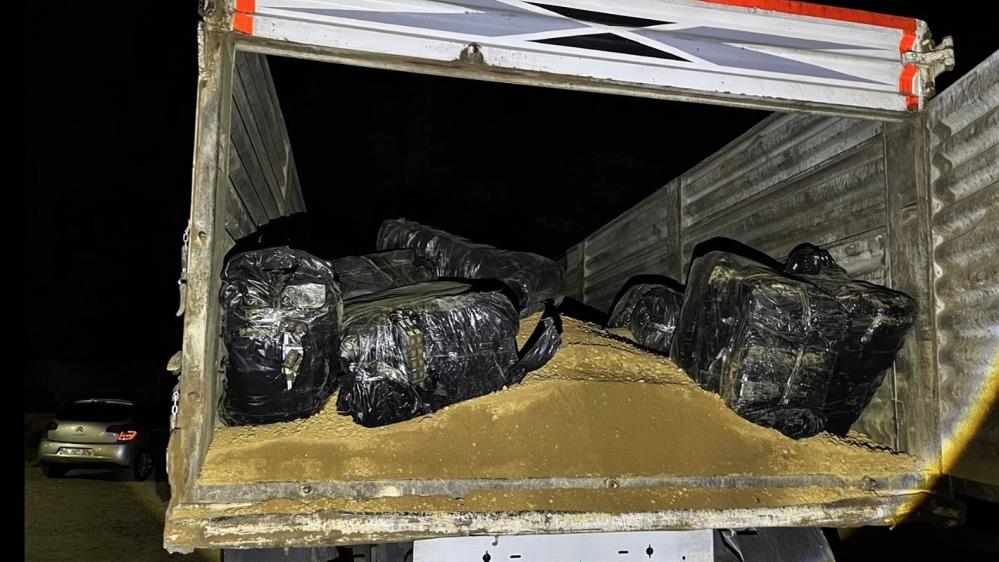 Şanlıurfa'da 3 milyon 700 bin lira değerinde kaçak sigara ele geçirildi