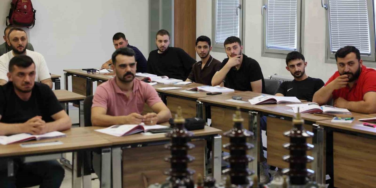 Türkiye’nin dört bir yanından gelen kursiyerler Erzincan’da eğitim alıyor